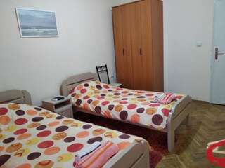 Апартаменты Sweet Dream Rooms Подгорица Двухместный номер с 2 отдельными кроватями и балконом-7